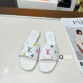 Picture of Louis Vuitton Slippers _SKULVsz35-40NW0301449